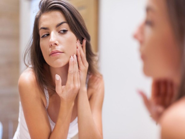 Bí quyết hiệu quả để tống khứ lũ "đèn pin" đáng ghét trên mặt