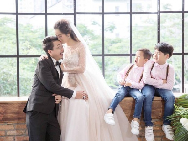 Gia đình nghệ sĩ Lâm Vỹ Dạ - Hứa Minh Đạt thực hiện bộ ảnh kỷ niệm 8 năm ngày cưới