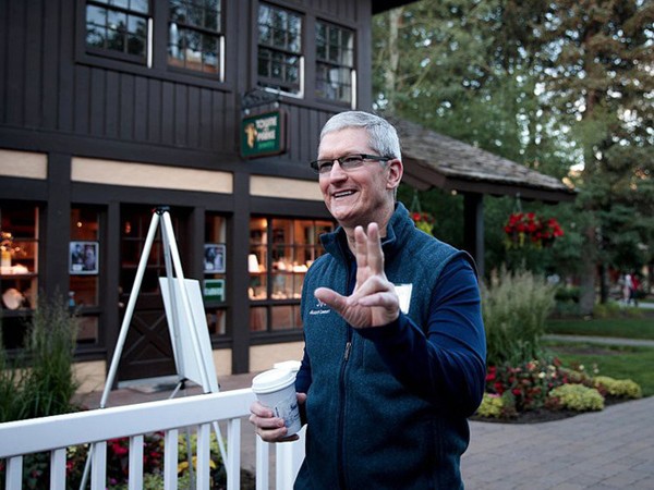 Tim Cook đã làm gì mỗi ngày để giúp Apple trở thành công ty nghìn tỷ đô?
