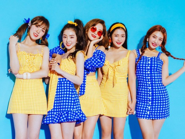 Học vũ đạo của 10 ca khúc trong một tháng, Red Velvet không tránh khỏi kiệt sức 