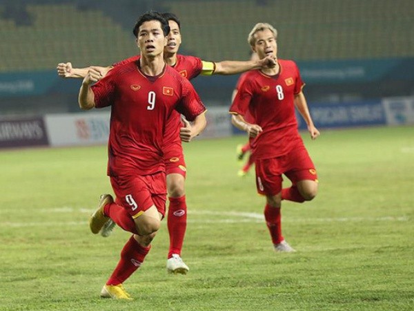 Việt Nam chiến thắng 1 - 0, lần đầu vào Tứ kết ASIAD, Công Phượng trở thành người hùng