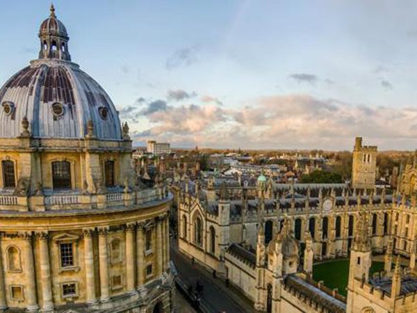 ĐH Oxford mở trường mới nhằm cạnh tranh với các trường khối Ivy League