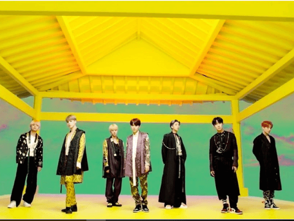 BTS lập thành tích ngoạn mục cùng "Love Yourself: Answer" và "Idol"