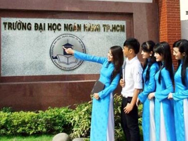 6 năm chưa tốt nghiệp, nhiều sinh viên ĐH Ngân hàng TP.HCM phải gia hạn đào tạo