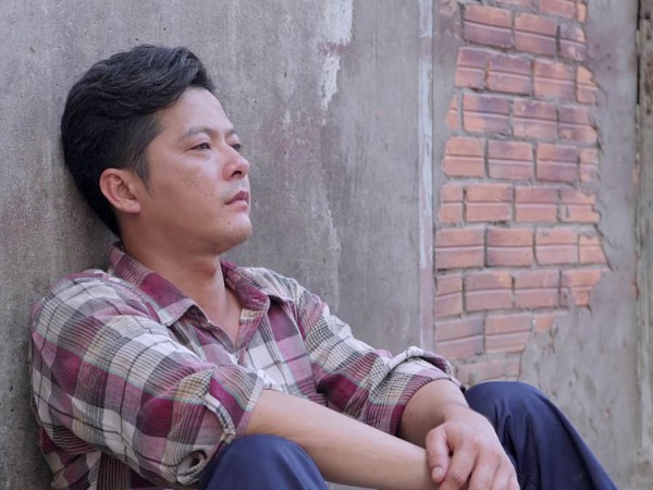 Nhìn Công "Gạo Nếp Gạo Tẻ" nhếch nhác, nghèo đói mới thấy cái giá của thói "trăng hoa"