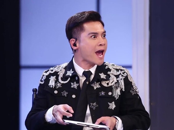 Host Nam Trung lớn tiếng, mỉa mai nhan sắc đi bơm, đi sửa của thí sinh tại The Face 2018