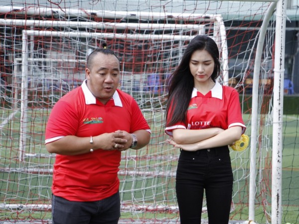 Hòa Minzy tự nhận ngày càng đẹp, chê Hiếu Hiền vẫn lùn và mập như ngày xưa