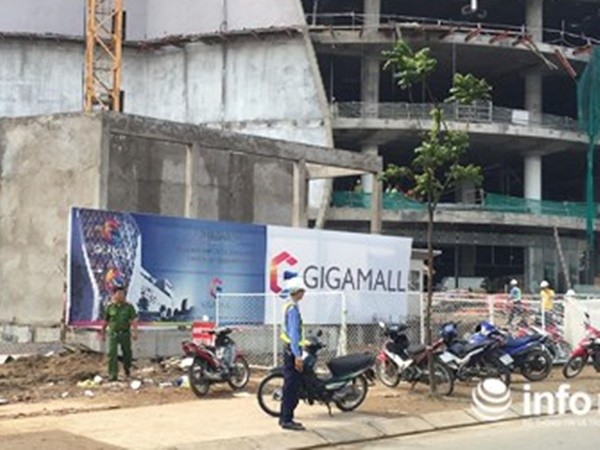 3 công nhân rơi xuống đất: Đình chỉ dự án Trung tâm thương mại Giga Mall