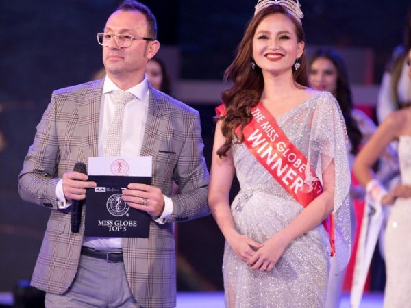 Khánh Ngân chính thức lên tiếng về sự cố không được trao vương miện trong đêm chung kết "Miss Globe 2018"
