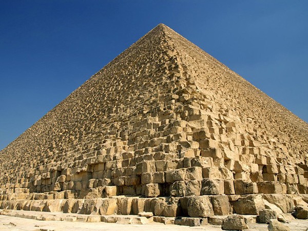 Đã tìm ra cách vận chuyển đá xây Đại kim tự tháp Giza của người Ai Cập?