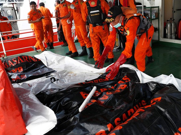 Indonesia có thể mất 6 tháng tìm lời giải cho thảm kịch rơi máy bay