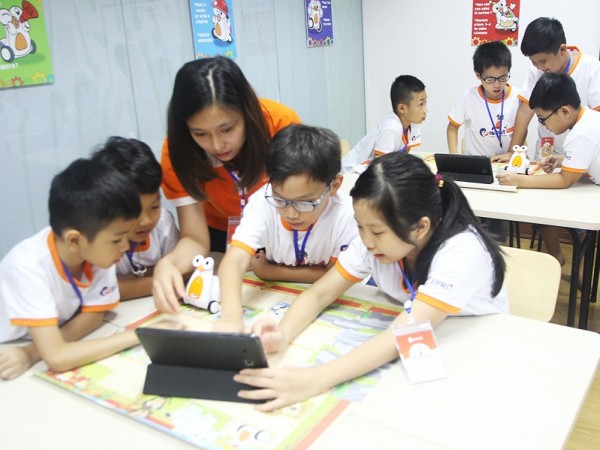8 lợi ích của lập trình E-robot coding khi trẻ học từ sớm