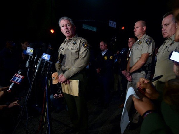 Vụ xả súng trong quán bar California: 12 người thiệt mạng