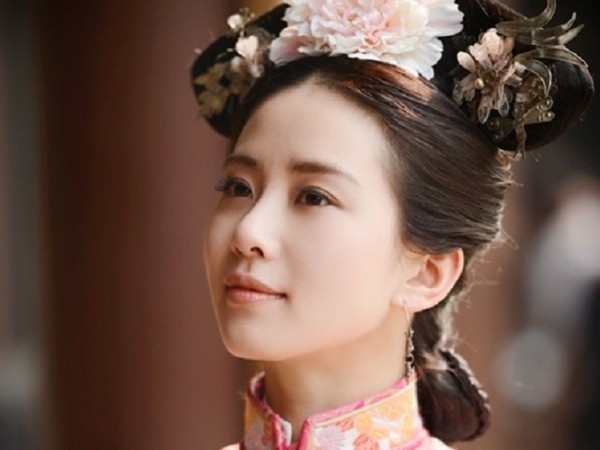 Tranh cãi trái chiều quanh tin đồn Lưu Thi Thi đóng nữ chính trong “Hi Phi Truyện”