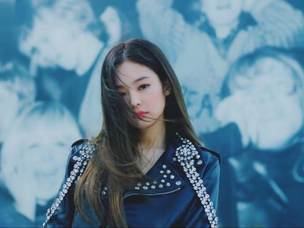 Jennie (BLACKPINK) khiến fan ngỡ ngàng khi òa khóc trong MV "SOLO"