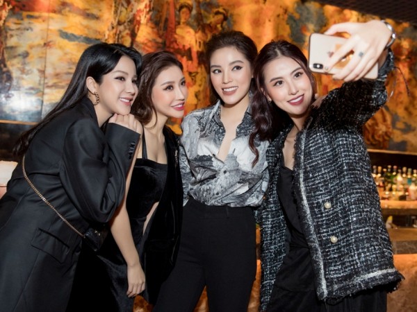 Diệp Lâm Anh tái xuất sau sinh, rạng ngời đến chúc mừng sinh nhật Hoa hậu Kỳ Duyên