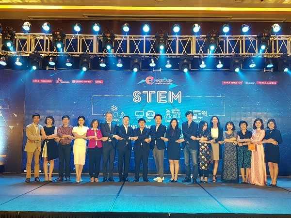 Lập trình E-Robot Coding và giáo dục STEM mở hướng đi tiên phong để phát triển giáo dục Việt Nam 