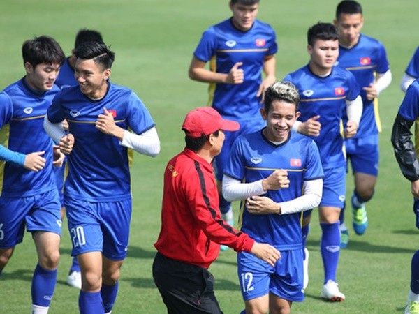 Hồng Duy tiết lộ về chấn thương của Văn Toàn