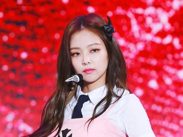 Idol khác càng ngày càng chuyên nghiệp, riêng Jennie càng lúc càng lười đi và dở hơn
