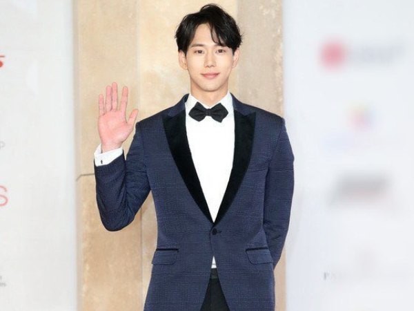"Người tình tin đồn" của Chi Pu thắng giải quan trọng tại "Asia Artist Awards" lần thứ 3