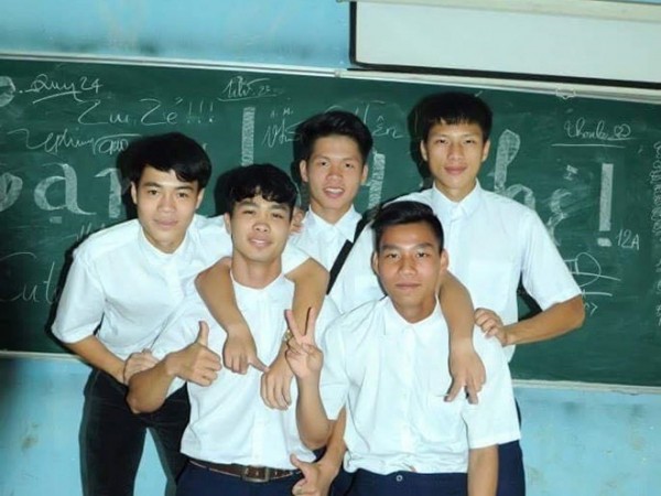 Các cầu thủ tuyển Việt Nam học giỏi môn nào nhất? Câu trả lời sẽ khiến bạn bất ngờ!