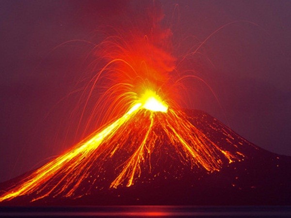 Sóng thần do núi lửa tại Indonesia khiến nhiều người thiệt mạng
