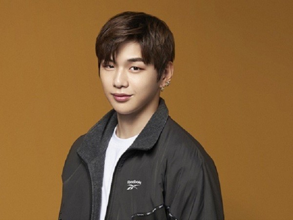Buộc phải từ bỏ kẹo dẻo, Kang Daniel có thói quen mới còn hại răng hơn