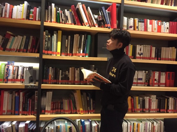 Jun Phạm khoe ảnh du lịch kết hợp học tập ngắn hạn về biên kịch tại Hàn Quốc