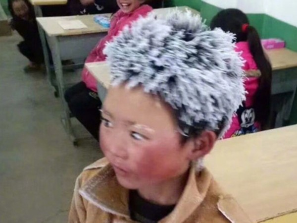 “Cậu bé băng tuyết” Trung Quốc thay đổi ra sao sau một năm gây sốt mạng?