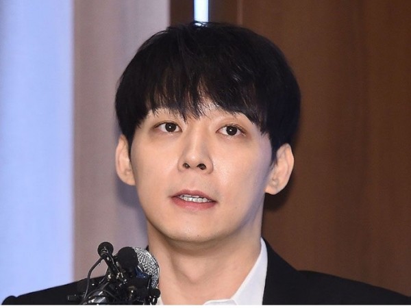 Yoochun (JYJ) vừa khẳng định không dùng ma túy, cảnh sát đã chứng minh điều ngược lại