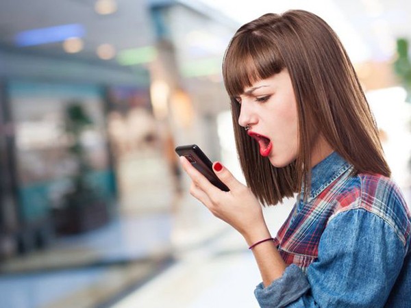 Ghét ai, sẽ báo trước... tình tiết chuyện phim cho người đó