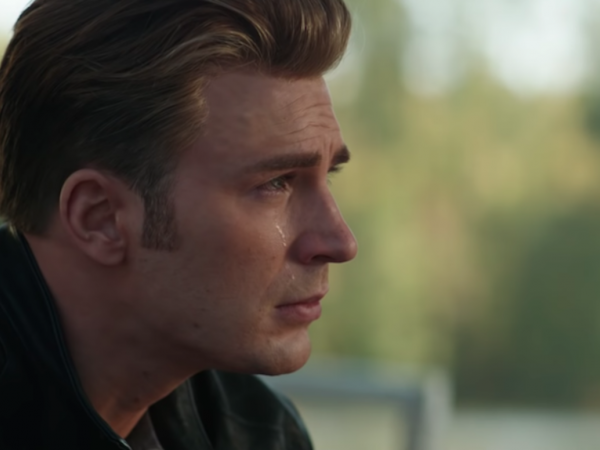 Lên mạng xã hội những ngày này, chỉ thấy tràn ngập nỗi buồn sau khi xem “Avengers: Endgame” 
