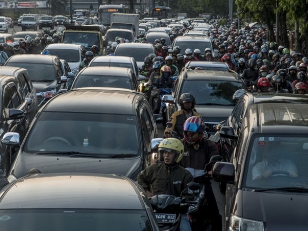 Kẹt xe ở Jakarta gây thiệt hại nghiêm trọng về kinh tế, Indonesia quyết định dời thủ đô
