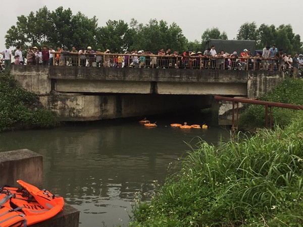 Bắc Ninh: Giận bố mẹ, nữ sinh lớp 8 dựng hiện trường giả nhảy sông tự tử