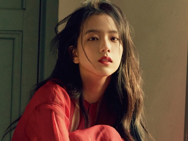Đây là cách Jisoo (Black Pink) vượt qua vô số bình luận tiêu cực đổ xuống mỗi ngày