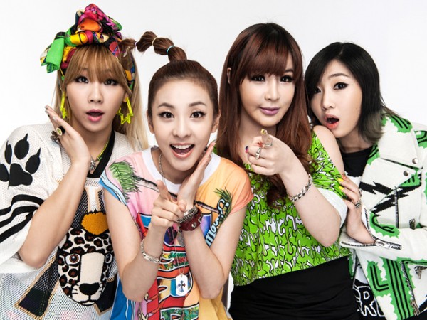 CL đăng cả trăm tấm ảnh nhân kỉ niệm 10 năm debut của 2NE1