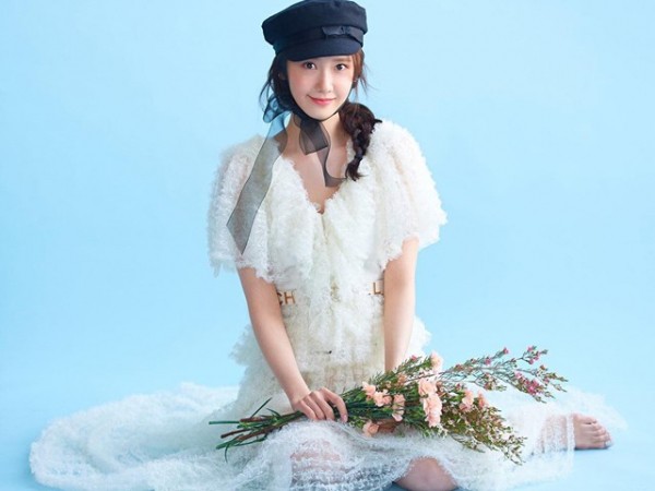 Yoona (SNSD) đẹp như công chúa trong bộ ảnh "nhá hàng" album mới