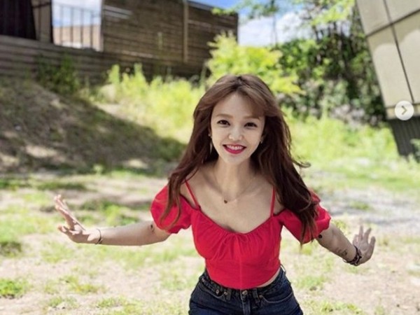 Một lần nữa, Jimin (AOA) lại khiến khán giả giật mình vì thân hình da bọc xương