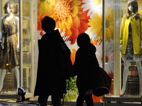 Người trẻ Nhật 10 năm không yêu, kết hôn sau 6 tháng quen qua mạng