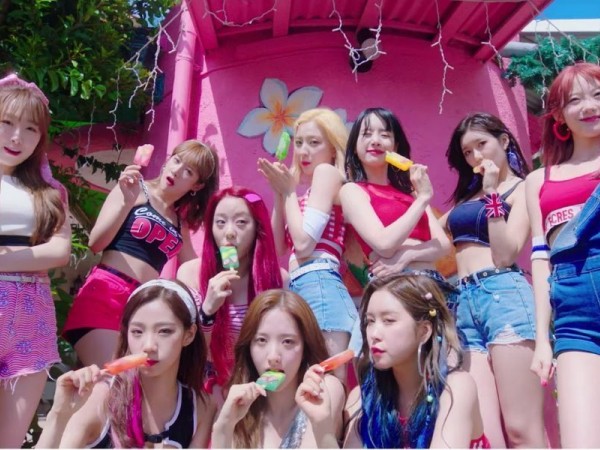 WJSN gây tranh cãi khi tăng 119 bậc, vọt lên dẫn đầu BXH Genie Music