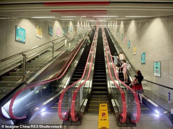 Trung Quốc: Nhà ga tàu điện ngầm có độ sâu bằng chiều cao tòa nhà 31 tầng