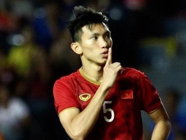Dân mạng Việt tràn vào Facebook của CLB Austria Wien vì Văn Hậu