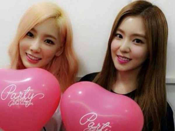 Vẫn biết Taeyeon (SNSD) và Irene (Red Velvet) giống nhau, nhưng ai ngờ giống đến mức này
