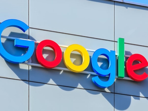 Anh ấy vẽ hình chế giễu Google – kết quả là được Google mời làm việc!