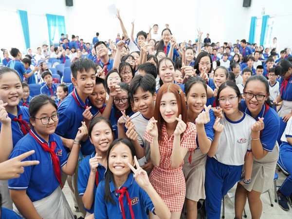 Cùng Han Sara và teen Trần Quốc Toản “săn lùng” mùa Hè lý tưởng