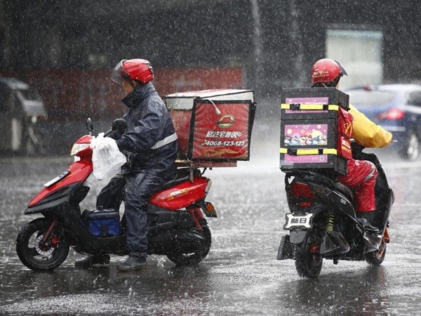 Cuộc sống "chạy đua với thời gian" của các shipper trẻ ở Trung Quốc