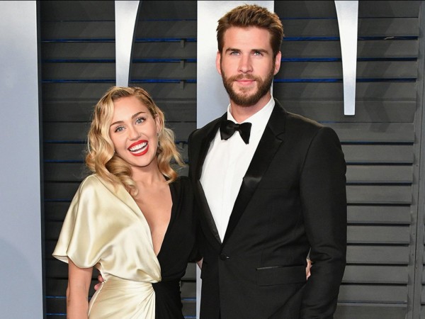 Miley Cyrus & Liam Hemsworth: “Tiên đồng ngọc nữ” của Hollywood chia tay sau 8 tháng chung sống