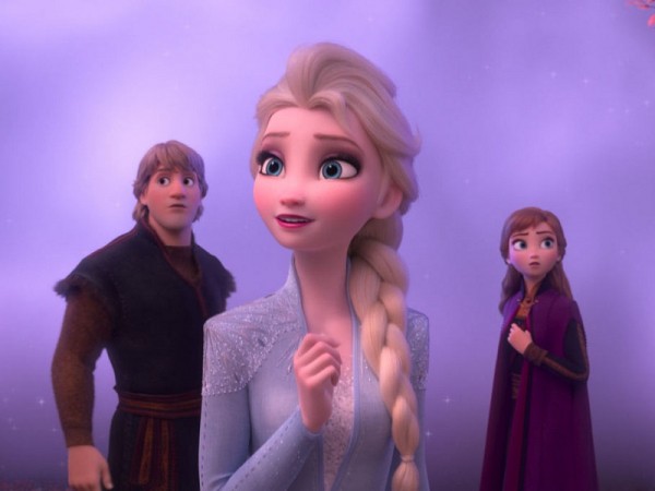 Trailer cuối cùng của “Frozen 2” hé lộ bí mật quá khứ thời thơ ấu của Elsa, Anna