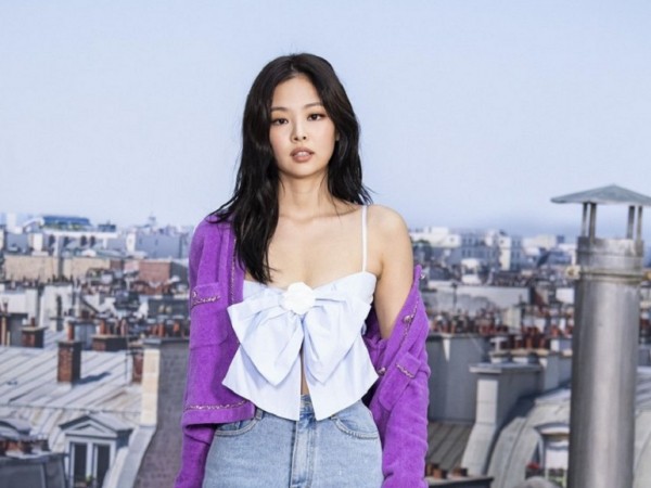 Hiếm hoi lắm thiên hạ mới phải thất vọng khi Jennie mặc đồ xấu lạ thế này