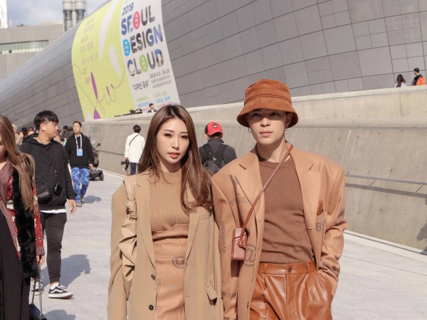 Khổng Tú Quỳnh và Kelbin Lei diện thiết kế Việt tại Seoul Fashion Week